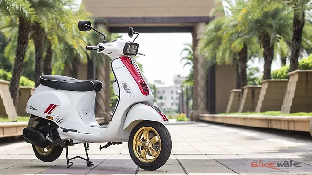 Vespa SXL 150 Front Right Three-Quarter