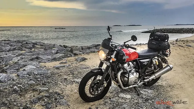 Royal Enfield Himalayan Front Left Three-Quarter Royal Enfield Himalayan Front Left Three-Quarter