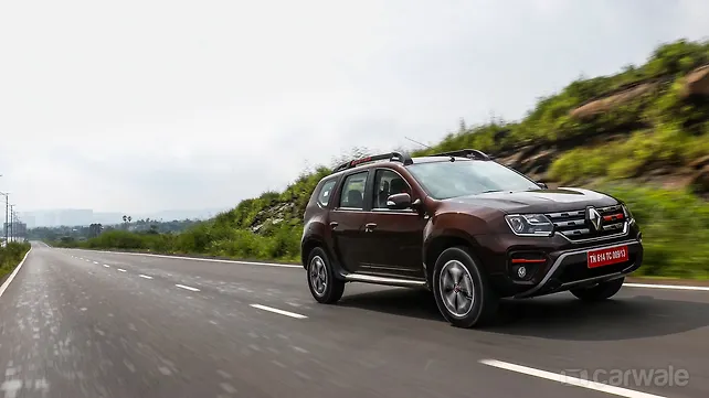Renault Duster Right Front Three Quarter Right Front Three Quarter