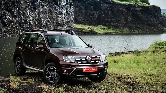 Renault Duster Right Front Three Quarter Right Front Three Quarter