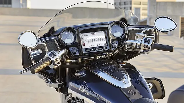 Indian Roadmaster TFT / Instrument Cluster Indian Roadmaster TFT / Instrument Cluster