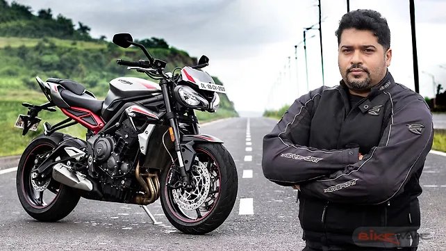Triumph Street Triple R Right Front Three Quarter Triumph Street Triple R Right Front Three Quarter