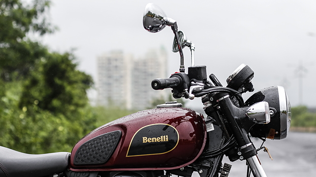 benelli imperiale 400 on road price