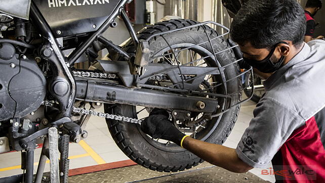 Chain Maintenance: Cleaning & Lubing - Himalayan BS6 