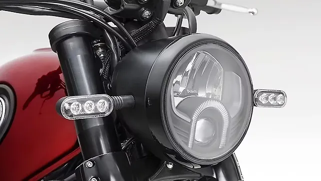 Benelli Leoncino 500 Head Light Benelli Leoncino 500 Head Light
