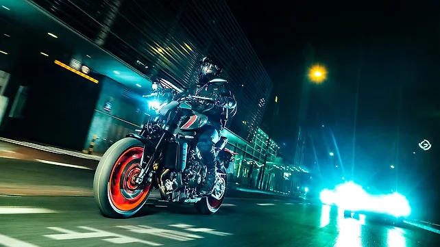 Yamaha MT 09 Action