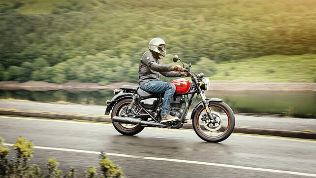 Royal Enfield Meteor 350 Action