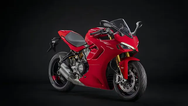 Ducati SuperSport Right Front Three Quarter