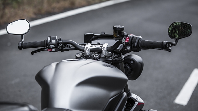 triumph street triple rs bluetooth