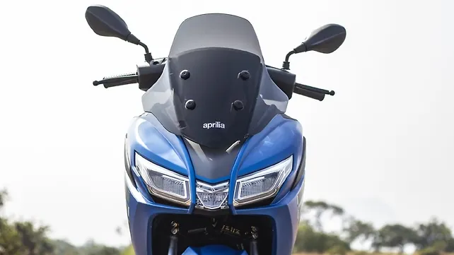 Aprilia SXR 160 Head Light Aprilia SXR 160 Head Light