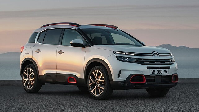 Citroen C5 Aircross juste devant les trois quarts