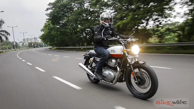 Royal Enfield Interceptor 650 action