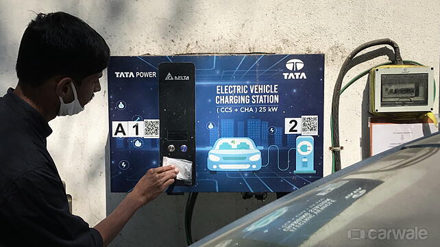 Tata nexon deals ev charging unit