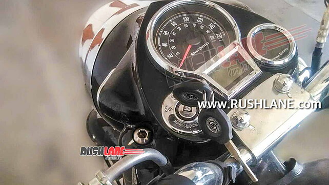 royal enfield tripper navigation price