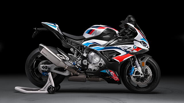 BMW M 1000 RR Right Side View