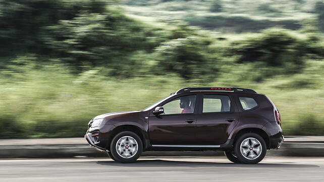 Renault Duster Left Side View
