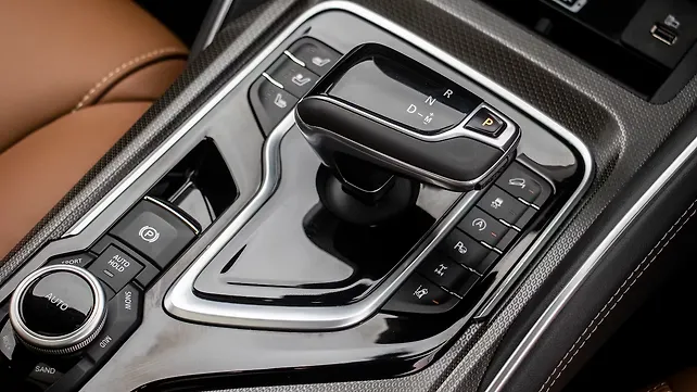 Gear Shifter/Gear Shifter Stalk Gear Shifter/Gear Shifter Stalk