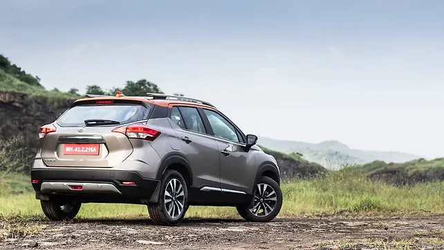 Nissan Kicks Right Rear Three Quarter Nissan Kicks Right Rear Three Quarter