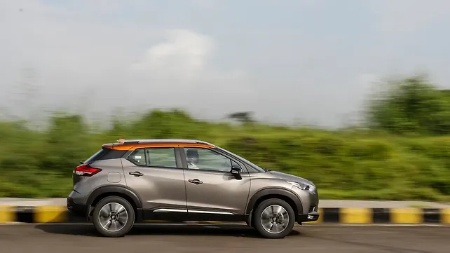 Nissan Kicks Right Side View Nissan Kicks Right Side View