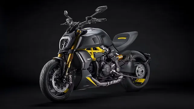 Ducati Diavel 1260 Left Front Three Quarter Ducati Diavel 1260 Left Front Three Quarter