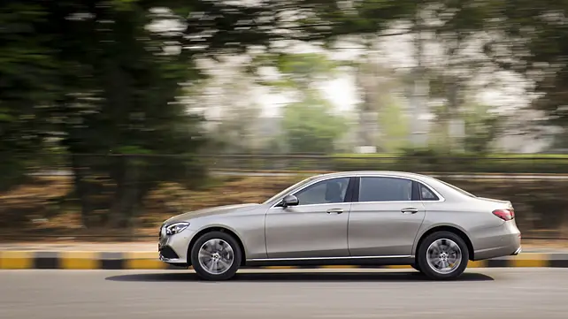 Mercedes-Benz E-Class Left Side View Mercedes-Benz E-Class Left Side View