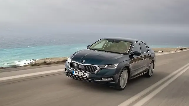 Skoda New Octavia Левая передняя три четверти Skoda New Octavia Левая передняя три четверти