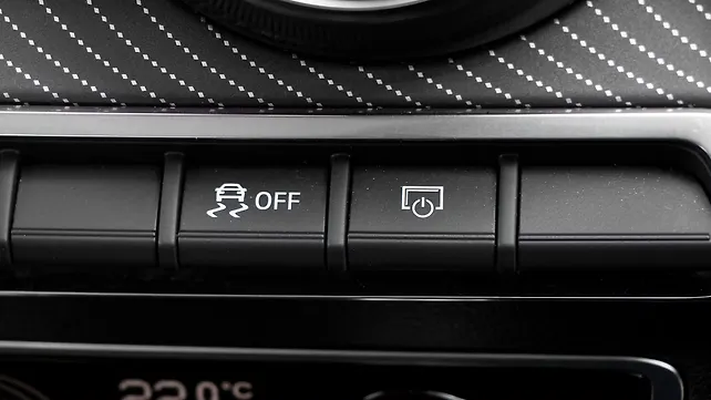 Audi Q2 ESP Button