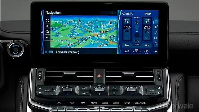 Информационно-развлекательная система Toyota Land Cruiser Информационно-развлекательная система Toyota Land Cruiser