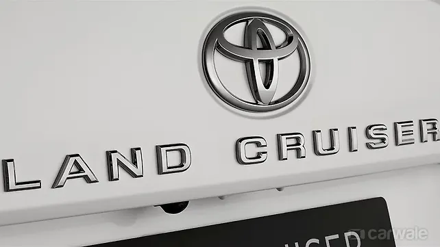 Задний значок Toyota Land Cruiser Задний значок Toyota Land Cruiser