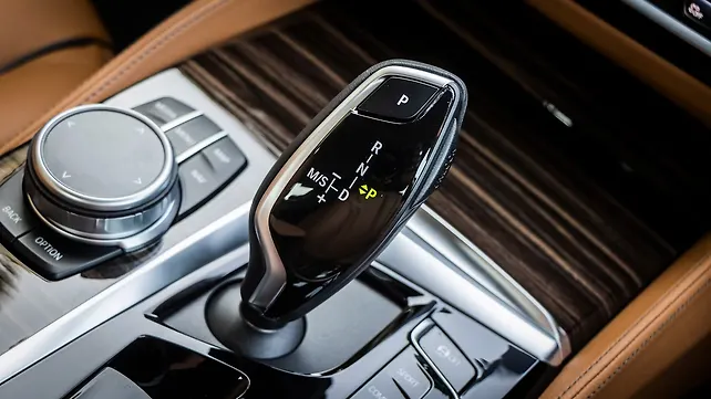 BMW 5 Series Facelift Gear Shifter/Gear Shifter Stalk BMW 5 Series Facelift Gear Shifter/Gear Shifter Stalk