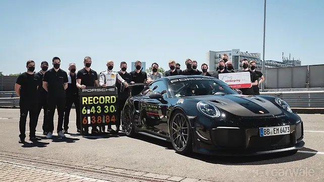 Porsche 911 Левая передняя три четверти Porsche 911 Левая передняя три четверти