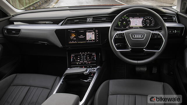 Audi e-tron Dashboard