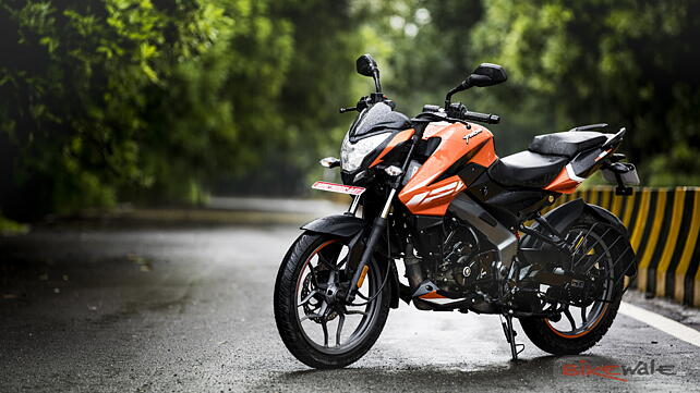 bajaj pulsar ns125 on road price