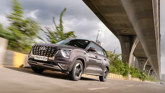 Hyundai Alcazar Right Front Three Quarter Hyundai Alcazar Right Front Three Quarter