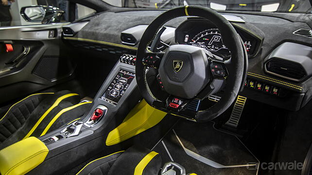 Lamborghini Huracan STO Dashboard