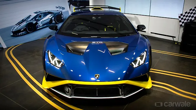 Lamborghini Huracan STO View from the front Lamborghini Huracan STO View from the front