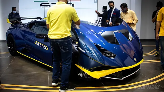 Lamborghini Huracan STO Three quarters front left Lamborghini Huracan STO Three quarters front left