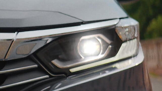 Honda Amaze headlights