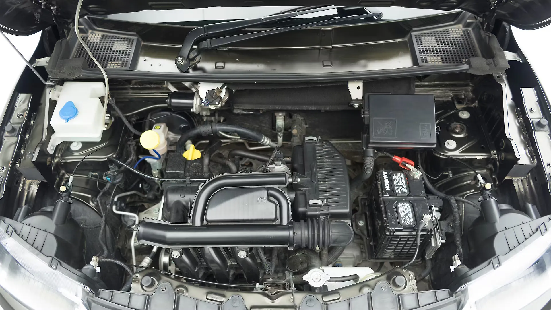 Kwid [20152019] Engine Bay Image, Kwid [20152019] Photos in India