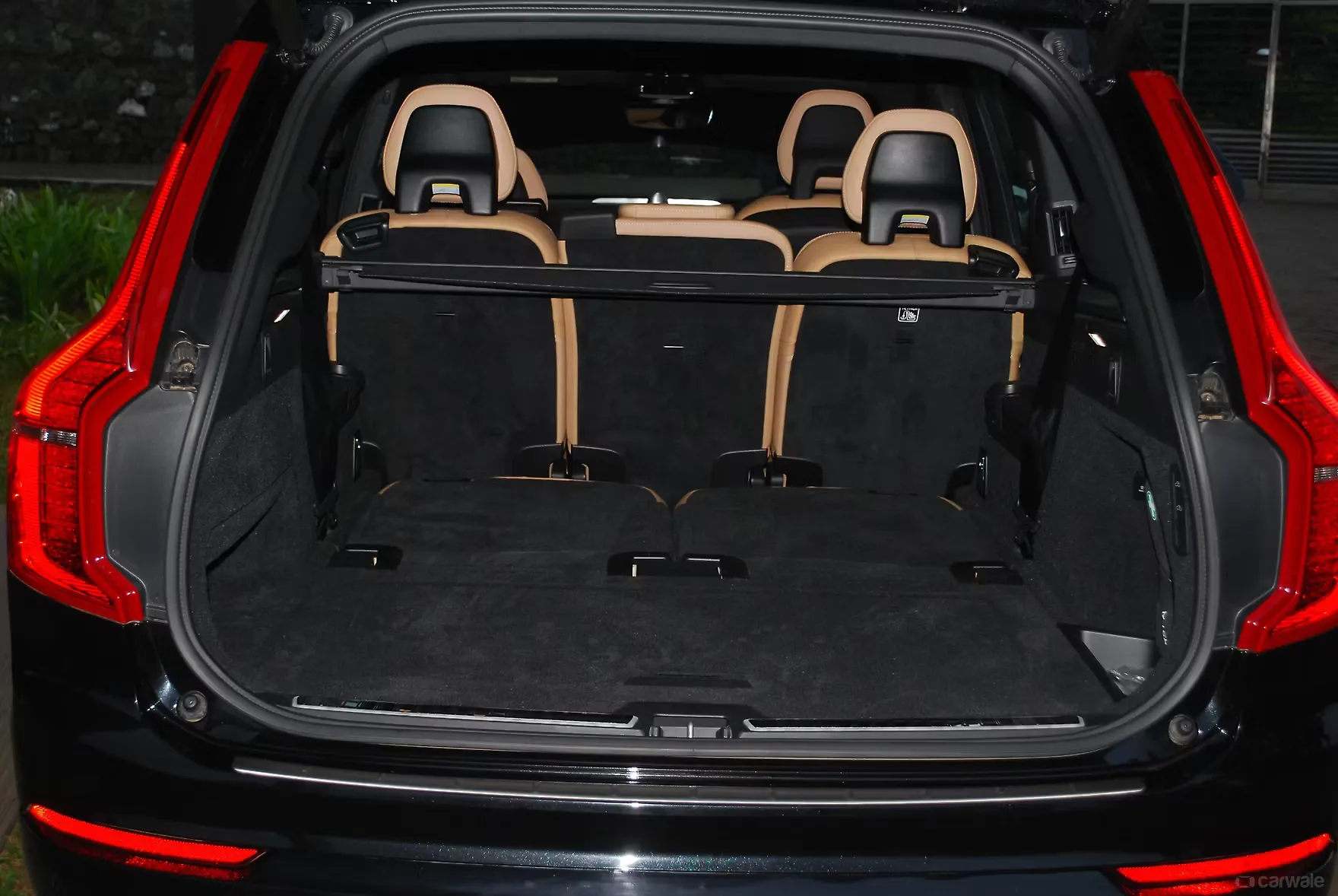 Volvo Xc70 Boot Dimensions The Truth About Cargo Space - m5pziyt