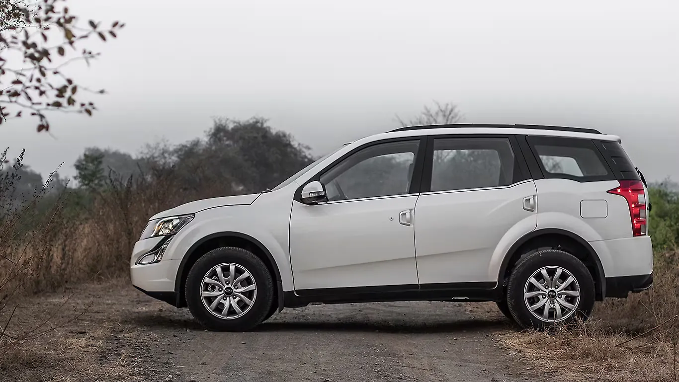 XUV500 [20152018] Left Side View Image, XUV500 [20152018] Photos in