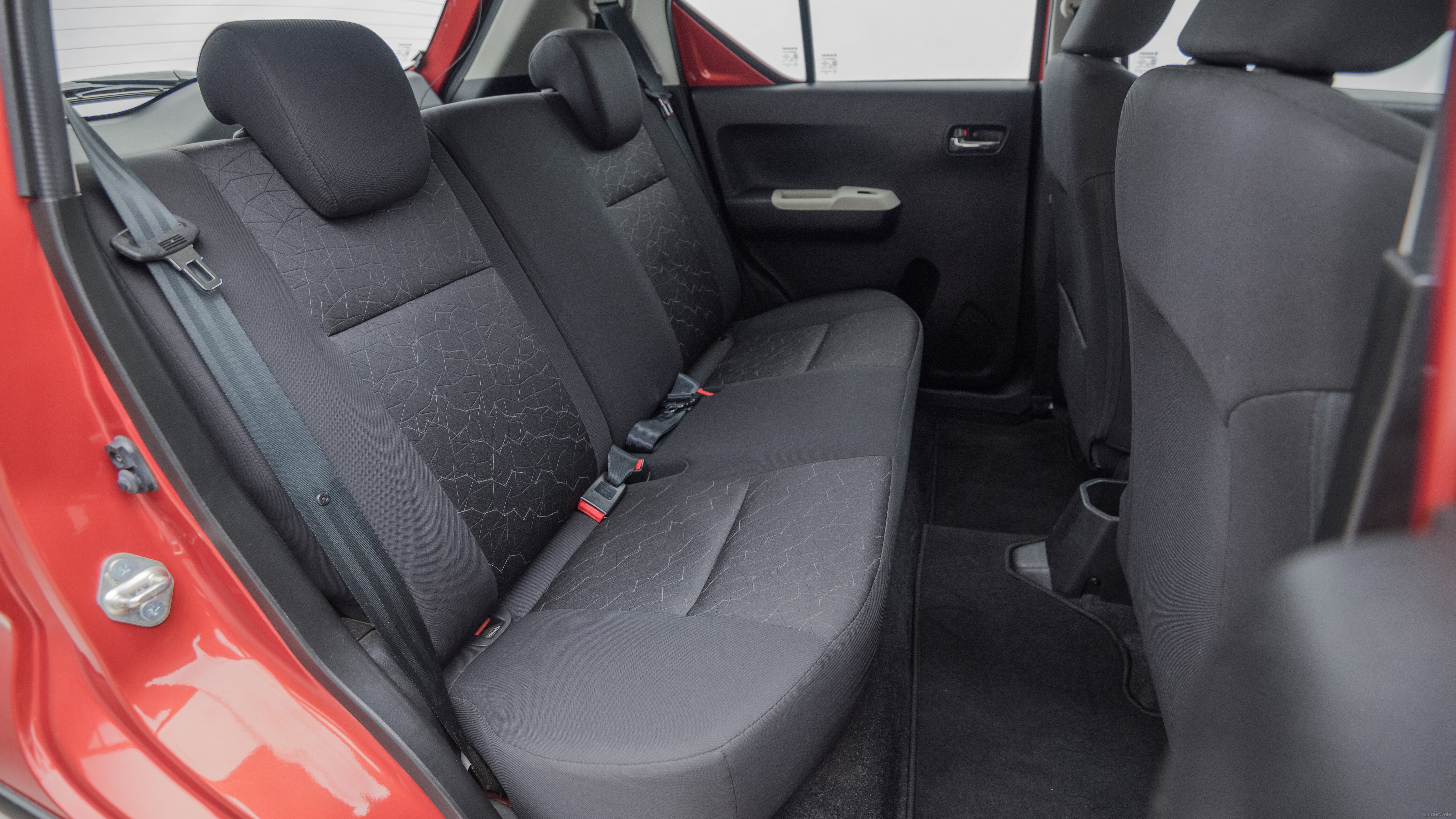 Ignis [2017-2019] Rear Seat Space Image, Ignis [2017-2019] Photos in ...