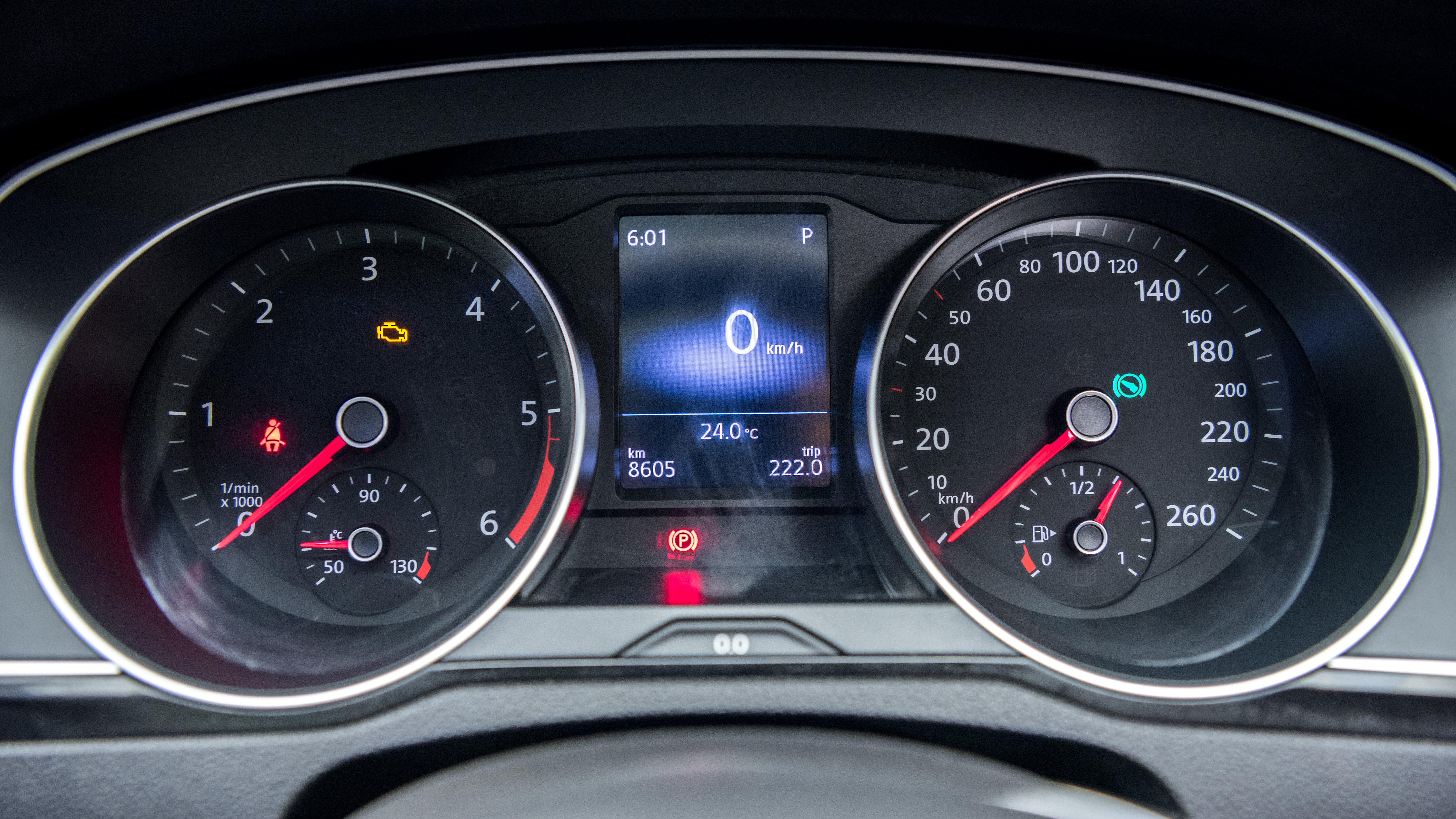 Passat Instrument Panel Image, Passat Photos in India - CarWale