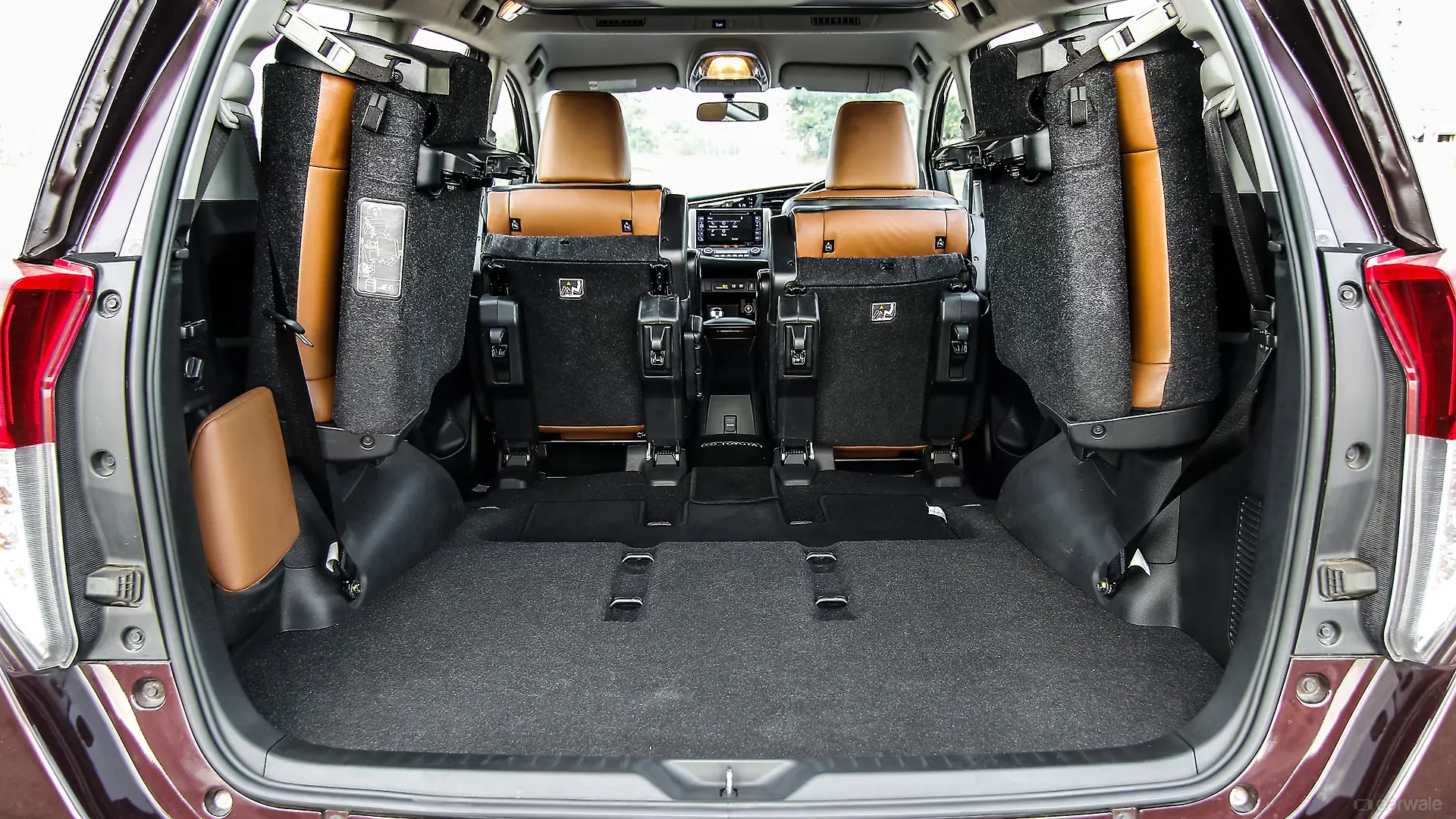 Innova Crysta Interior Image, Innova Crysta Photos in India - CarWale