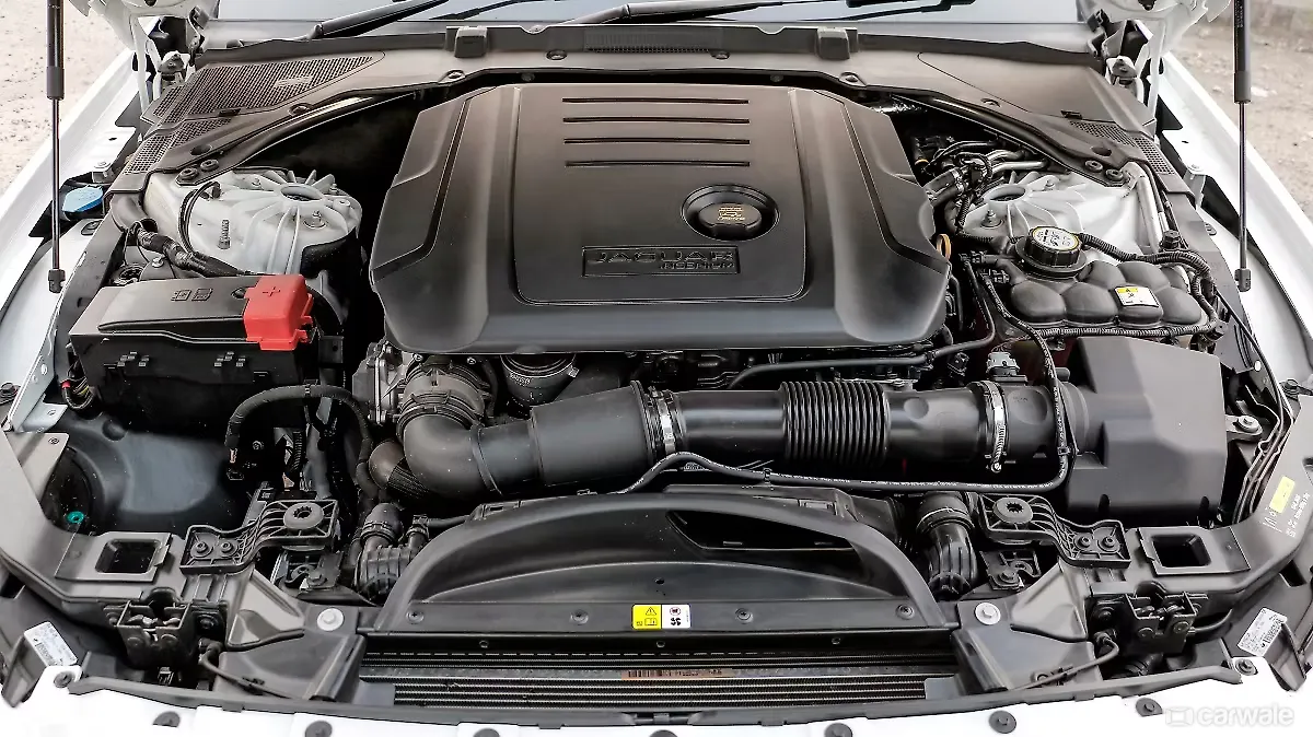 XF Engine Bay Image, XF Photos in India CarWale