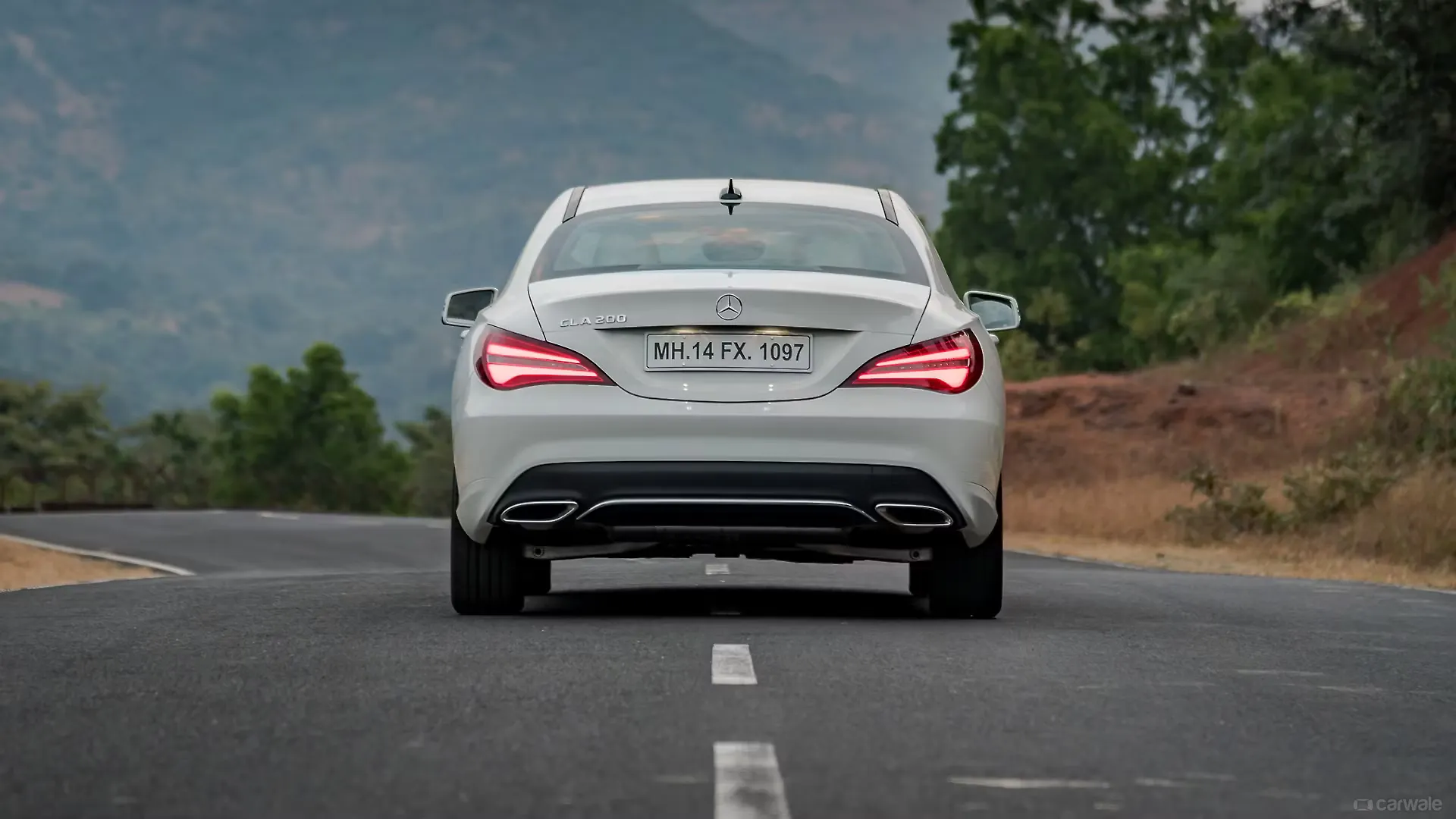 Mercedes Benz Cla Photo Mercedesbenz Cla Exterior16 Image