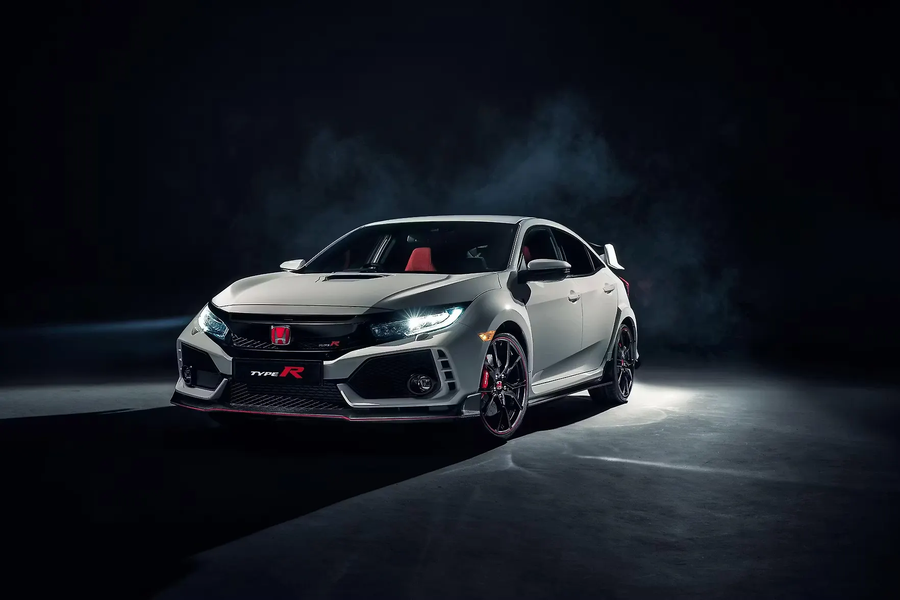 honda civic type r turbo vs ferrari