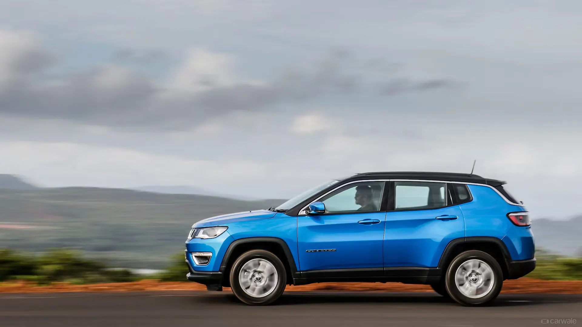 Compass Driving Image, Compass Photos in India CarWale