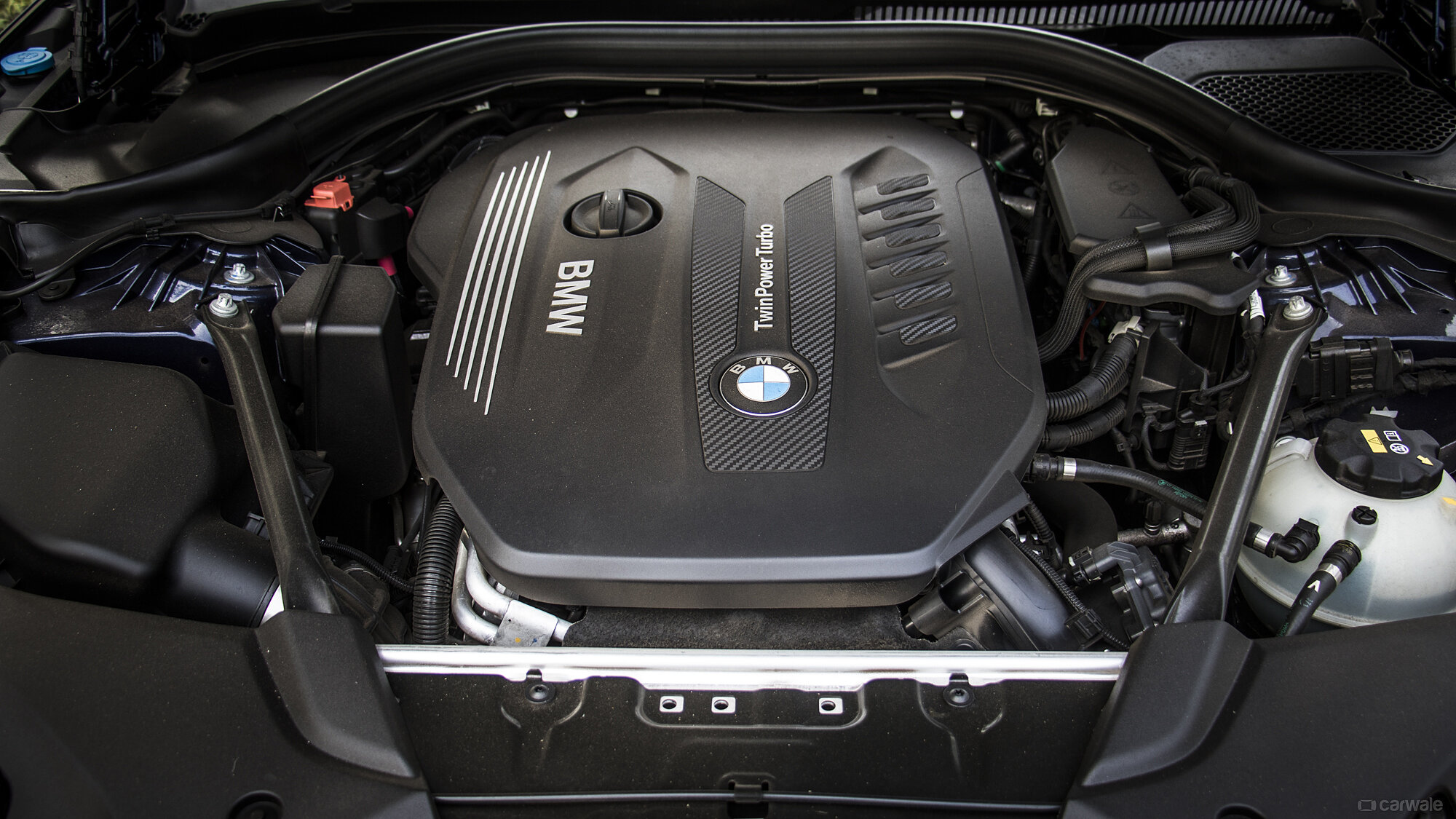 5 Series Engine Bay Image, 5 Series Photos in India - CarWale