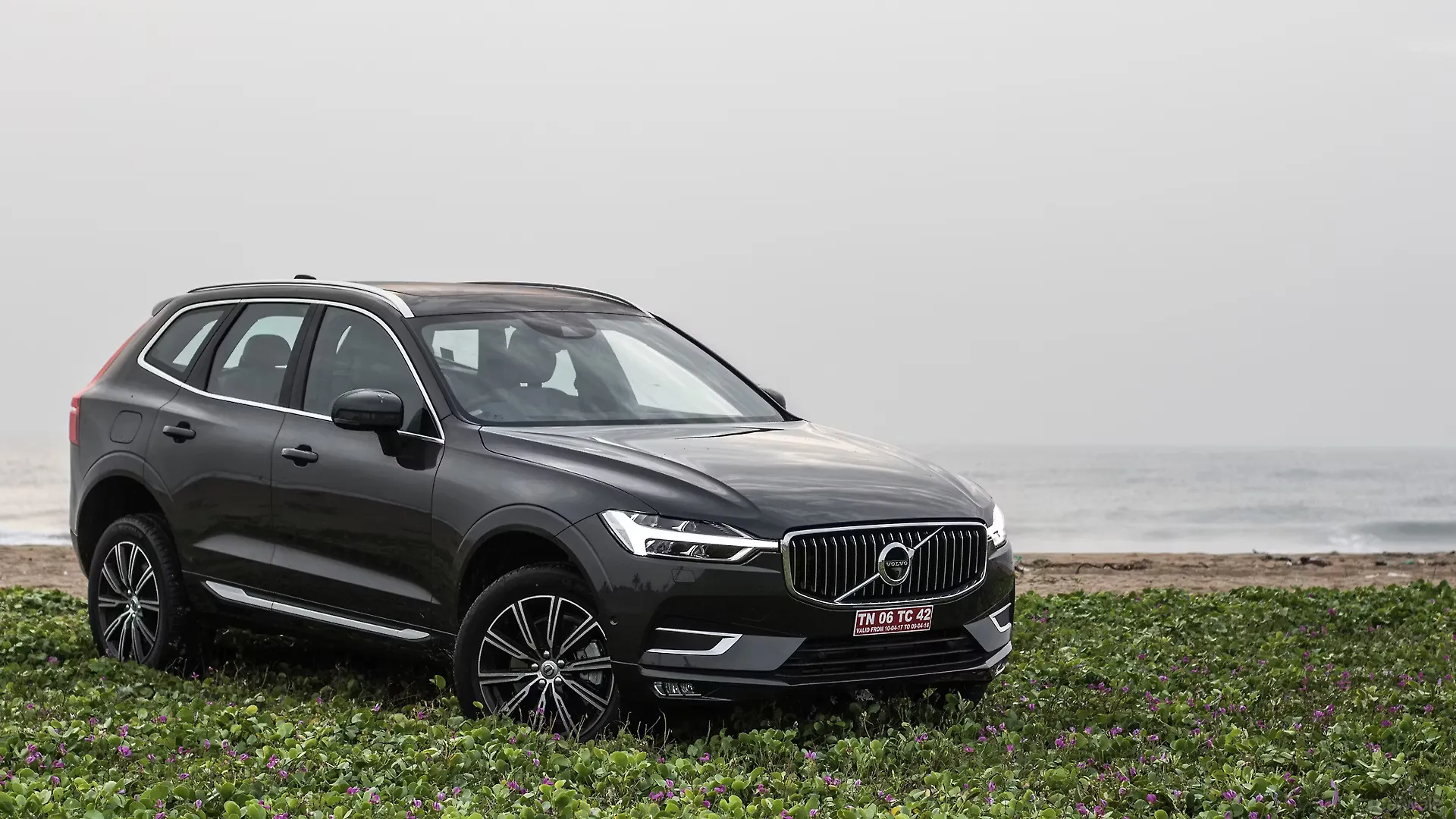 XC60 Exterior Image, XC60 Photos in India CarWale XC60 Exterior Image, XC60 Photos in India CarWale